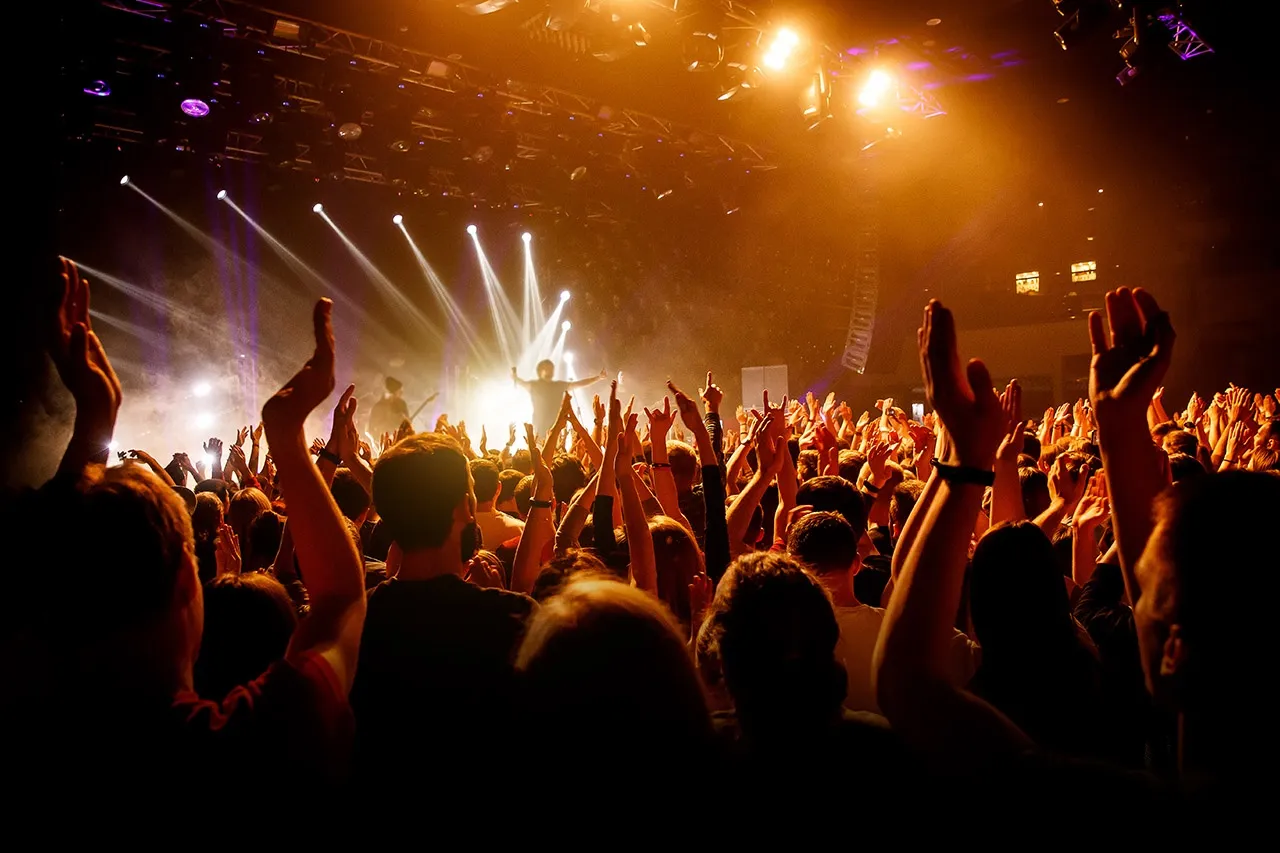 Nite Trane party bus for concert transportation in Minneapolis
